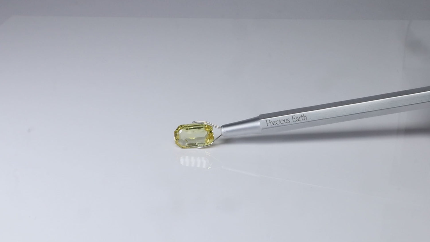 Yellow Sapphire - 9.05 Carats