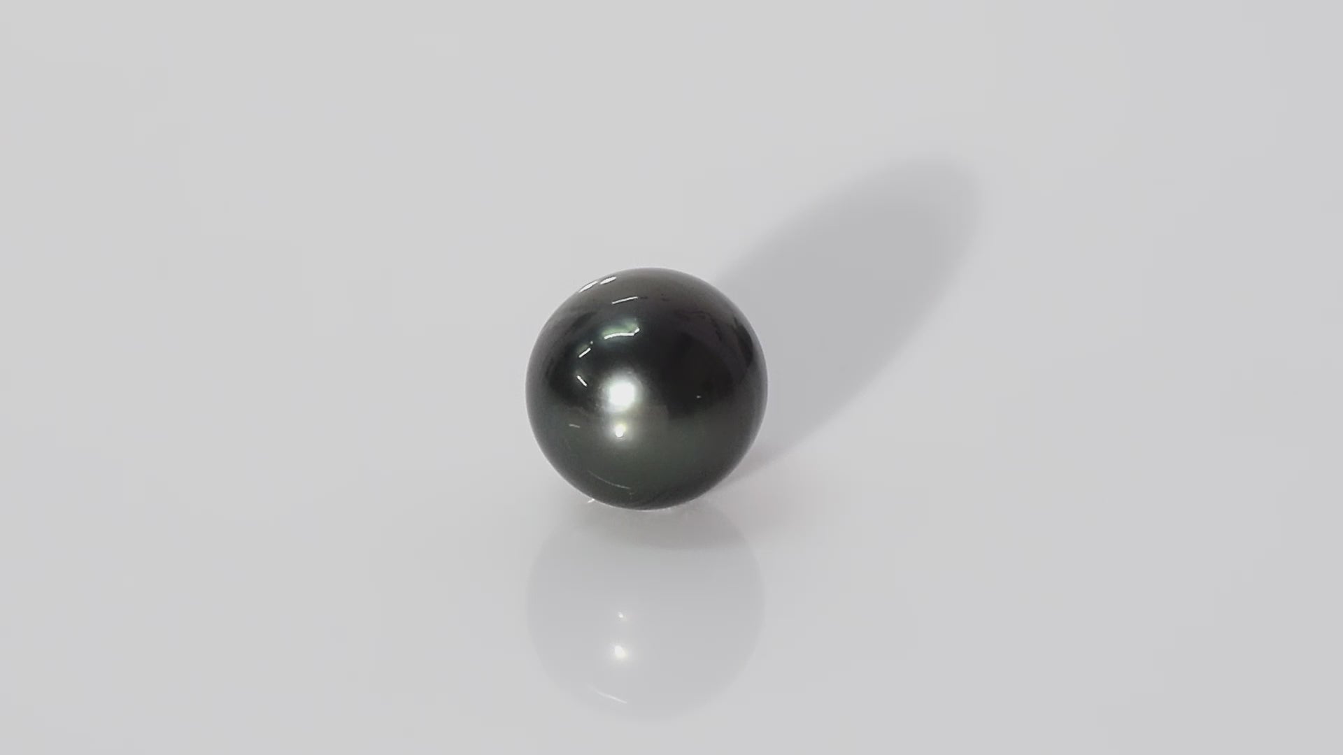 Black Tahitian (Cultured) Pearl - 12.53 Carats