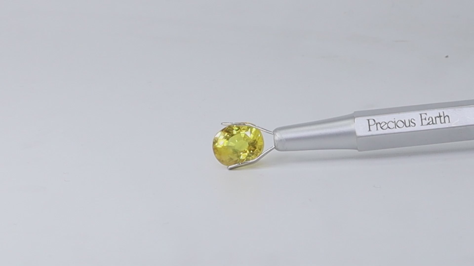 Yellow Sapphire - 4.40 Carats (Thailand)