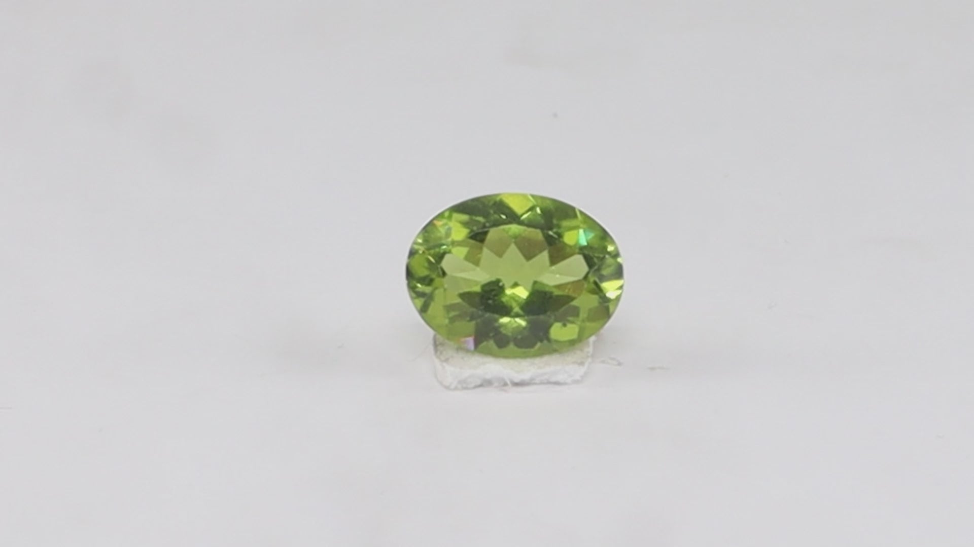 Peridot - 5.73 Carats