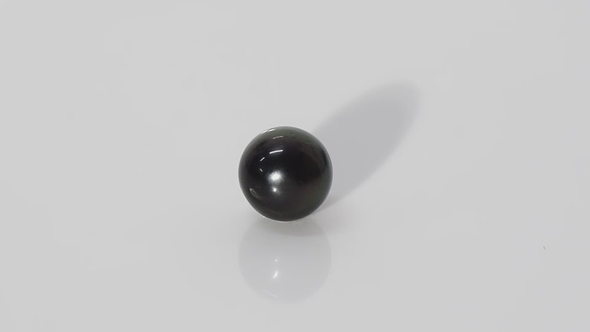 Black Tahitian (Cultured) Pearl - 8.54 Carats