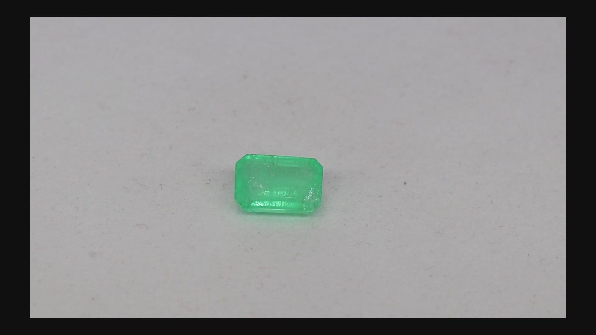 Emerald - 3.44 Carats