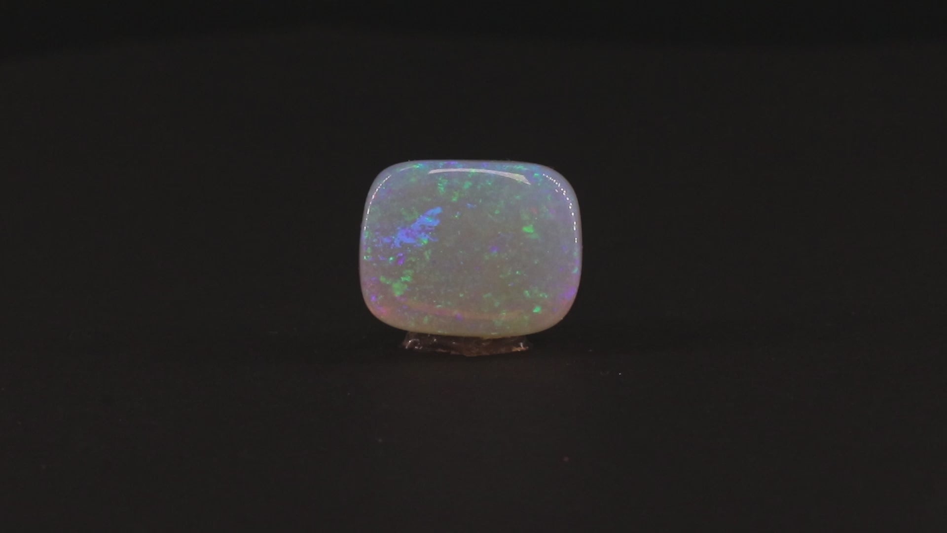 Opal - 12.93 Carats