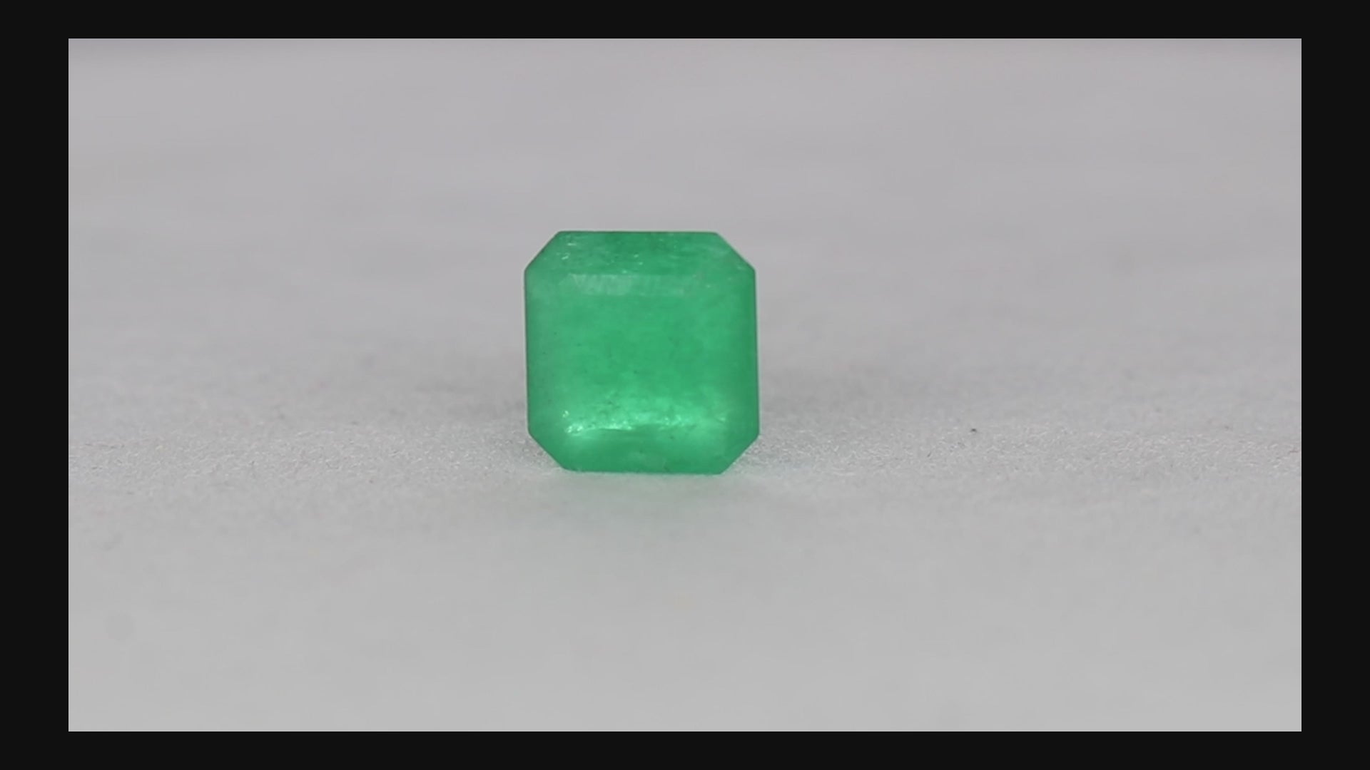 Emerald - 5.24 Carats