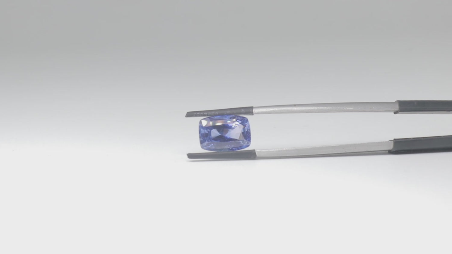 Blue Sapphire - 5.01 Carats