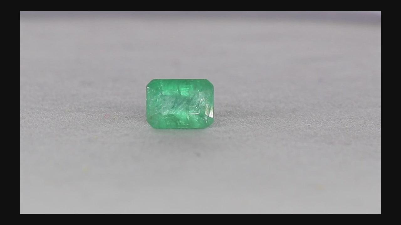 Emerald - 2.11 Carats