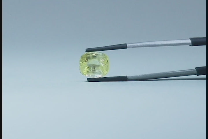 Yellow Sapphire - 5.50 Carats