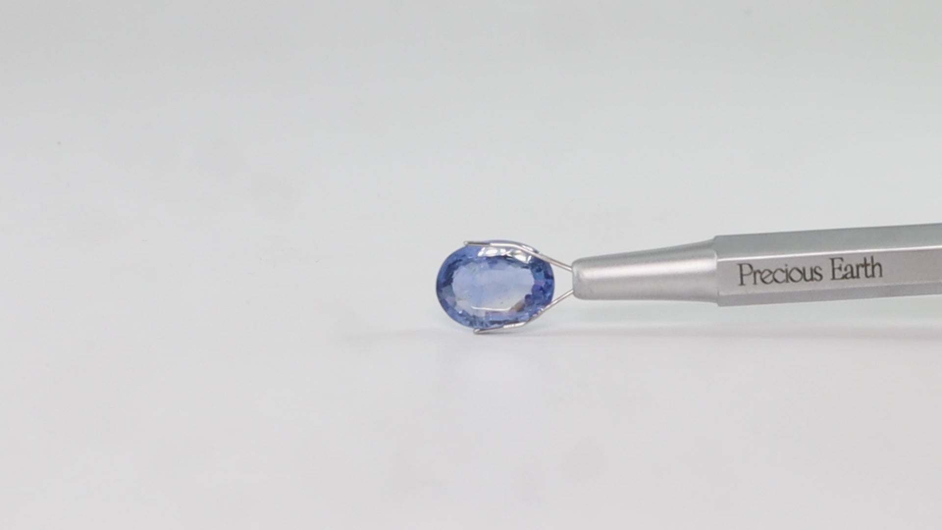 Blue Sapphire - 4.86 Carats