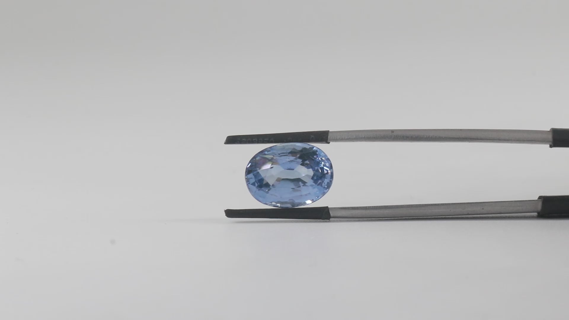 Blue Sapphire - 5.62 Carats