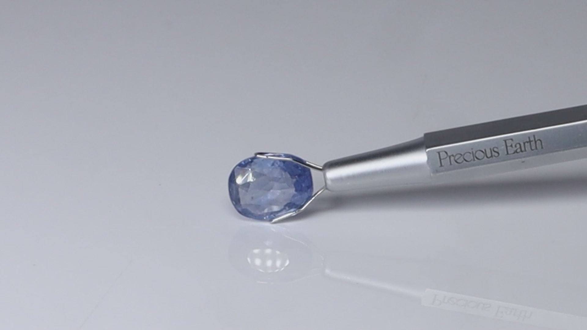 Blue Sapphire - 6.04 Carats