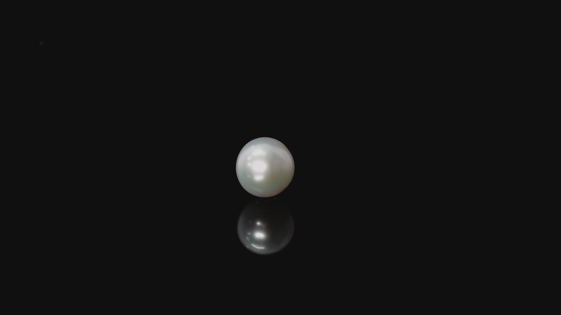 South Sea Pearl - 12.43 Carats