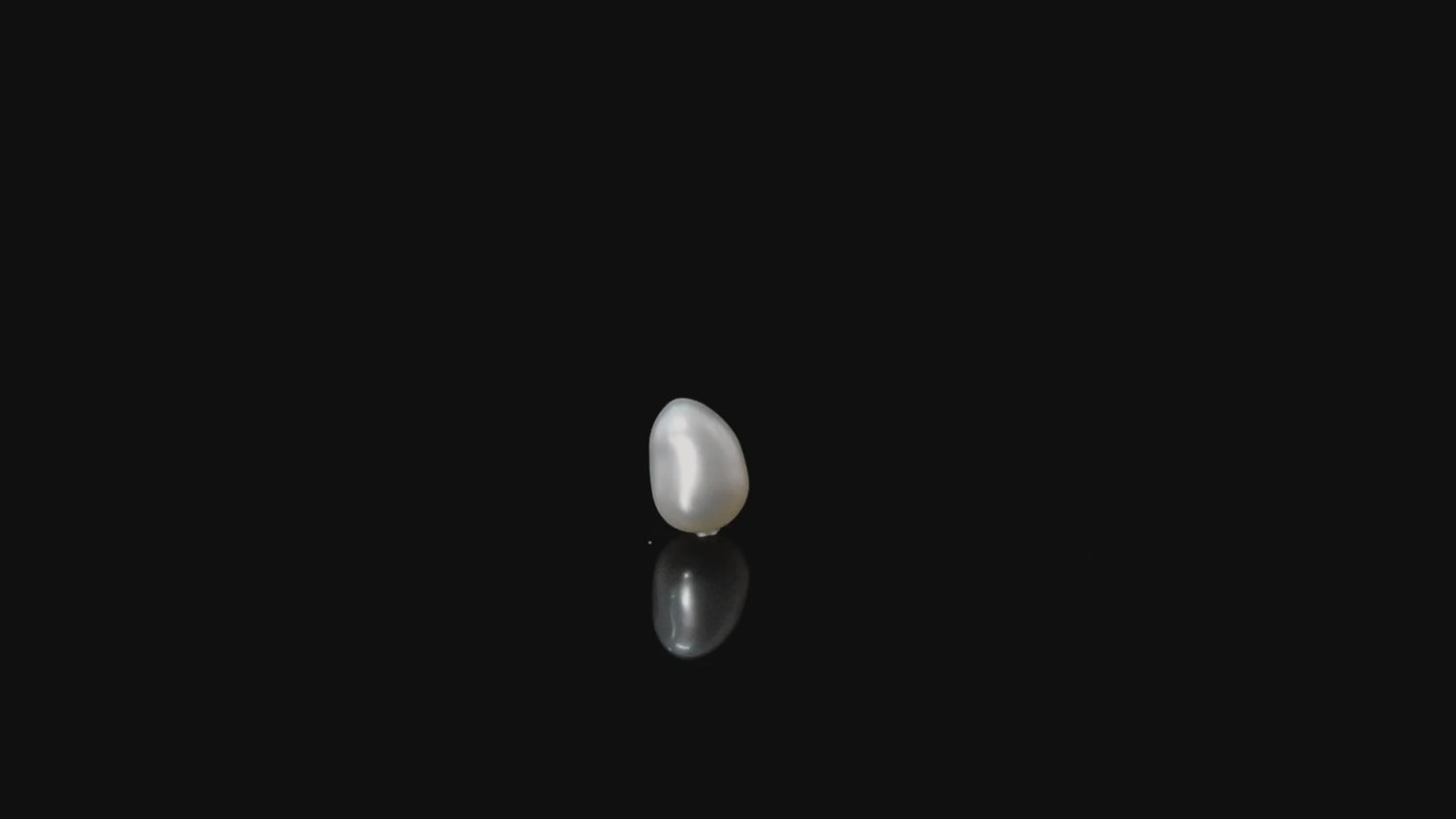 Keshi Pearl - 4.79 Carats