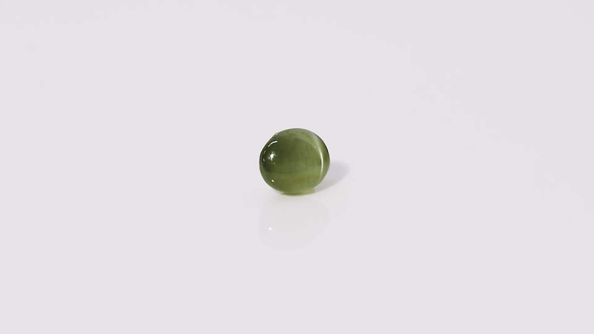 Chrysoberyl Cats Eye - 4.66 Carats